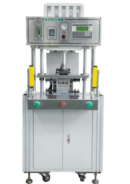 Low Pressure Injection Machine